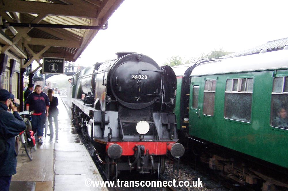 Loco 34028 Sheffield Park 221006.JPG